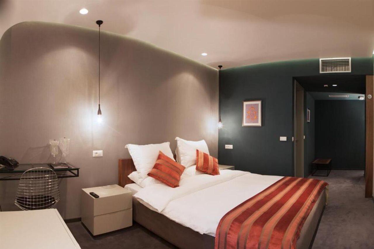 Hotel Russia Skopje Luaran gambar
