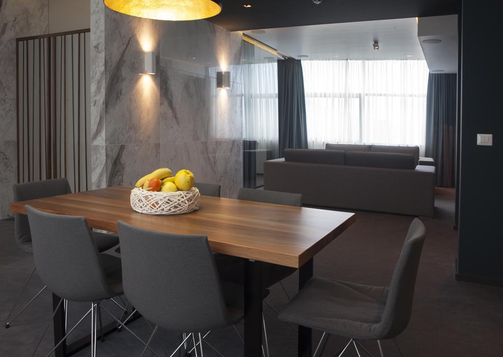 Hotel Russia Skopje Luaran gambar