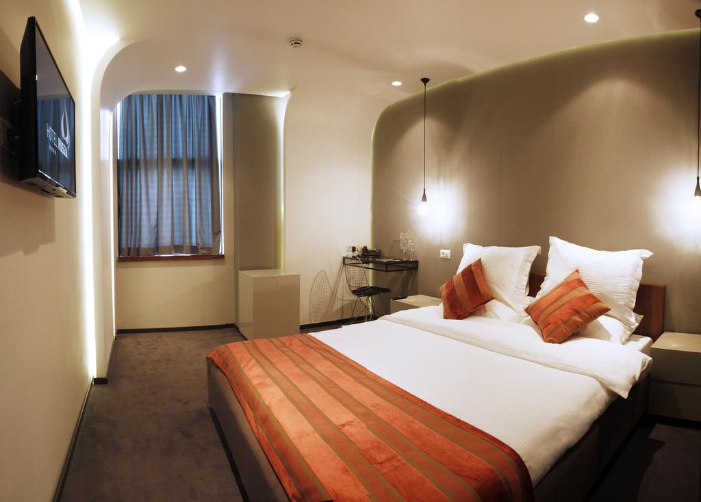 Hotel Russia Skopje Luaran gambar